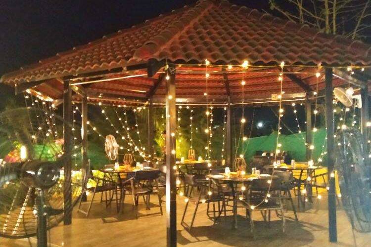 Under The Moon Gittikhadan Nagpur Zomato Under The Moon Gittikhadan Nagpur Zomato